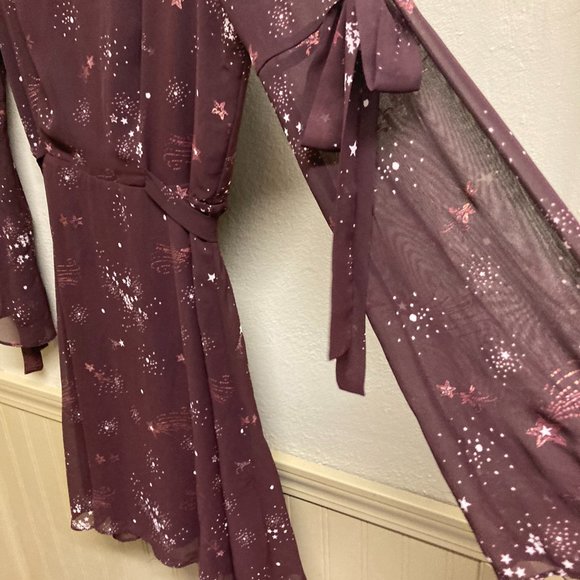 Lauren Conrad Runway Pretty lil' Maroon Dress with shooting stars Size Small - Picture 5 of 5